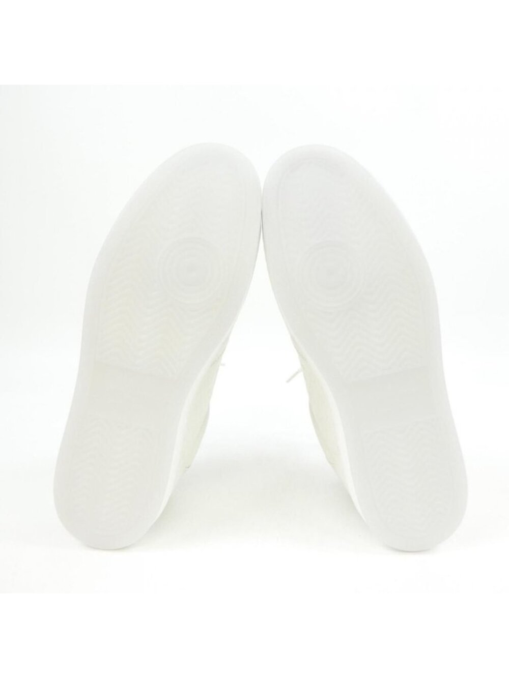 Louis Vuitton Rivoli Line Sneakers - Picture 4 of 6